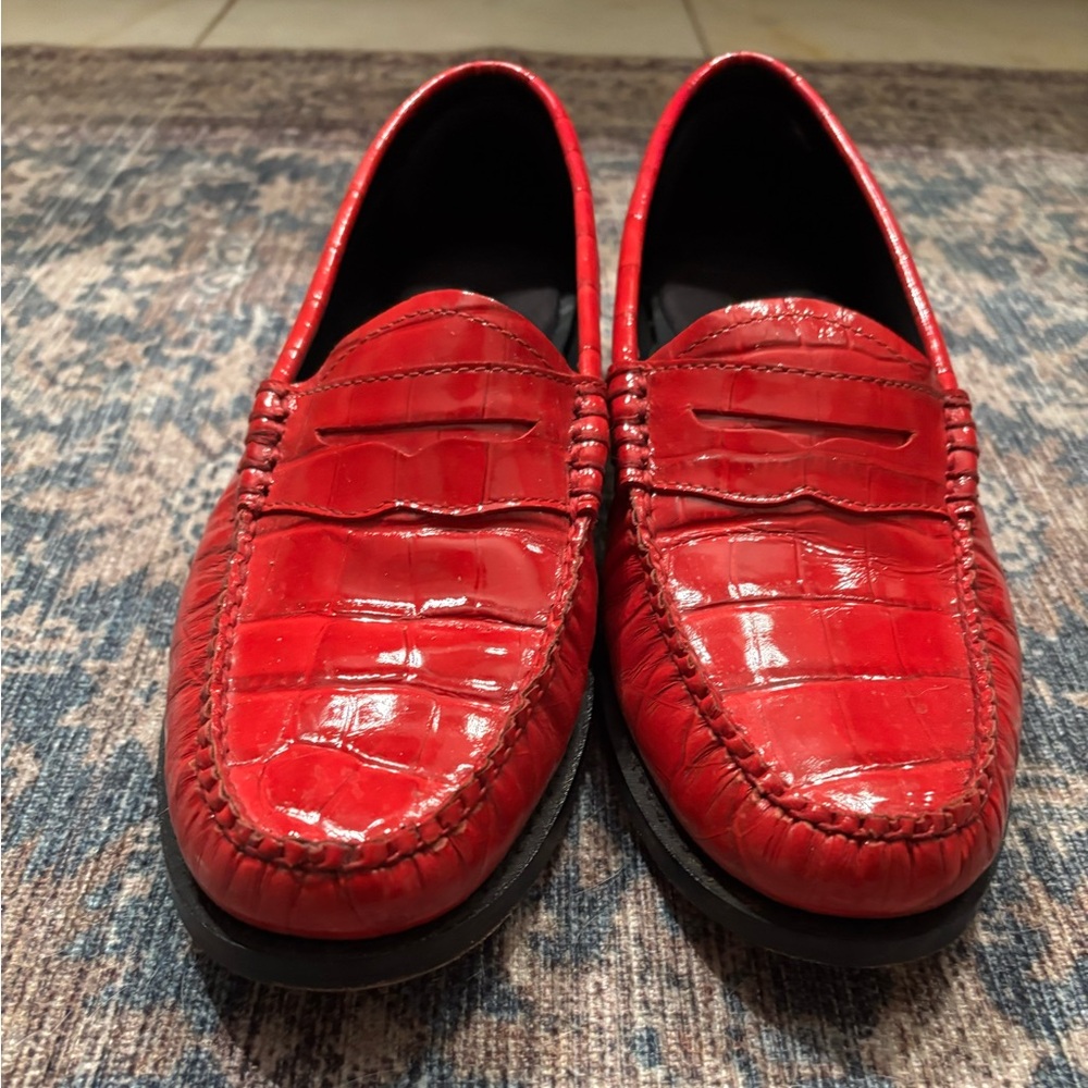 GH Bass Weejuns Whitney Womens 9.5 Shoes Red Patent Croc Embossed Leather Loafer